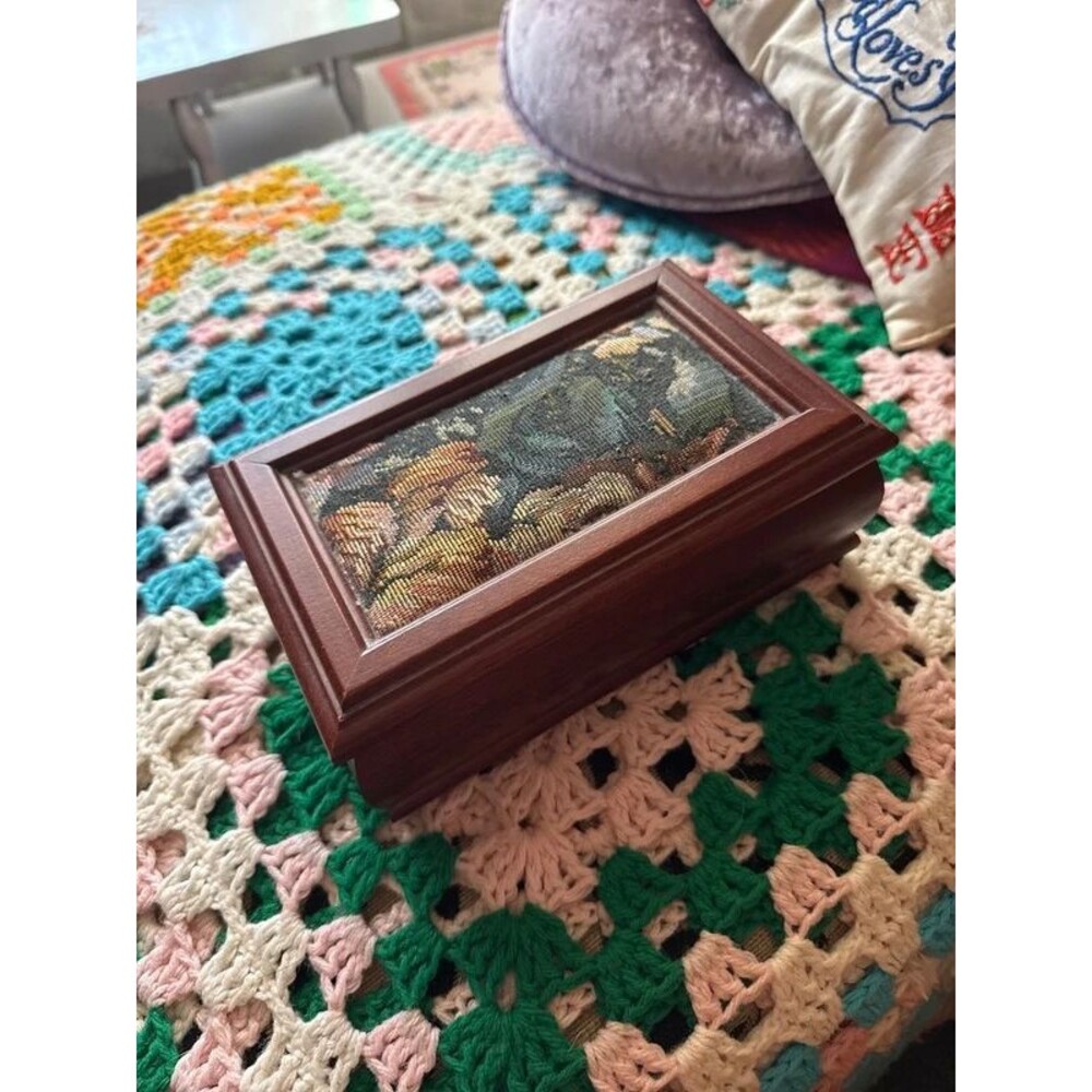 Vintage Floral Tapestry Wooden Jewelry Box with Mirror – Made in Taiwan